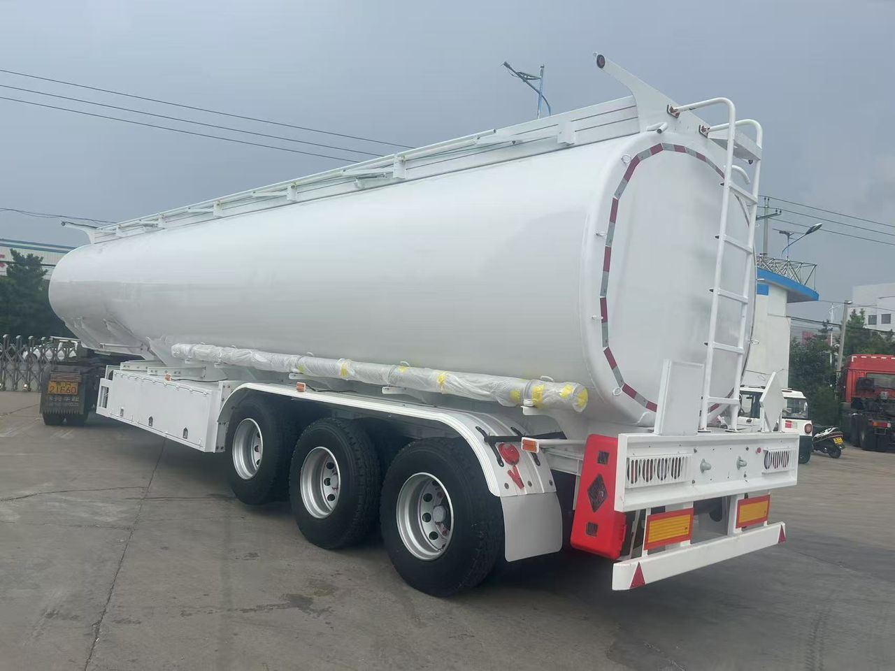 ALLUMINIUM FUEL TANKER